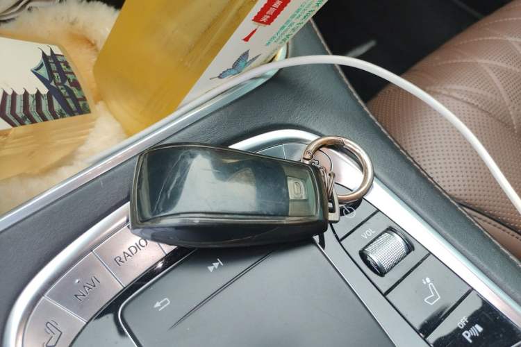 Used Mercedes-Benz Maybach S-Class 2019 S 450 4MATIC Vehicle Key