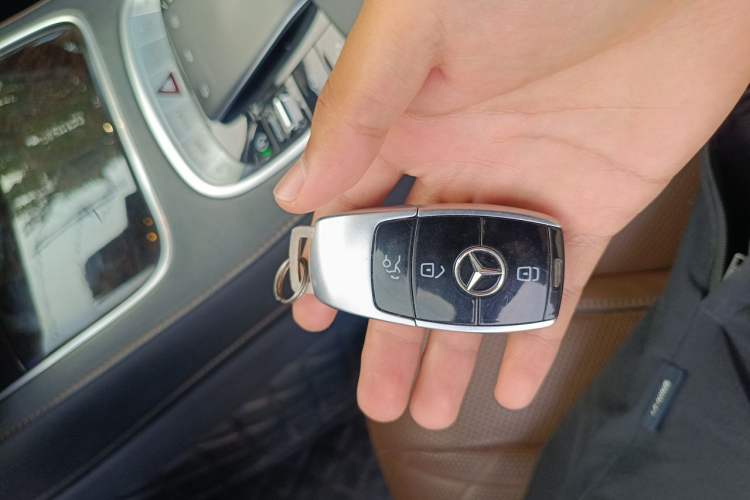 Used Mercedes-Benz Maybach S-Class 2019 S 450 4MATIC Vehicle Key