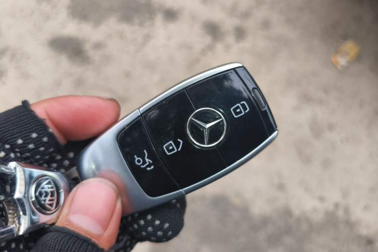 Used Mercedes-Benz Maybach S-Class 2019 S 450 4MATIC Vehicle Key