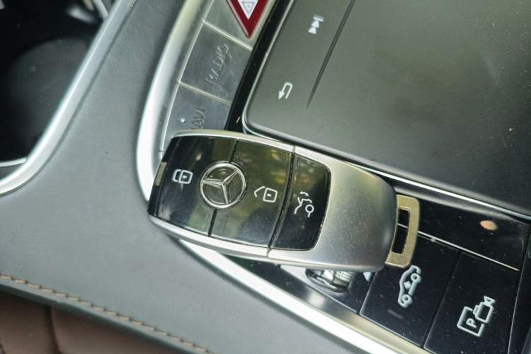 Used Mercedes-Benz Maybach S-Class 2019 S 450 4MATIC Vehicle Key