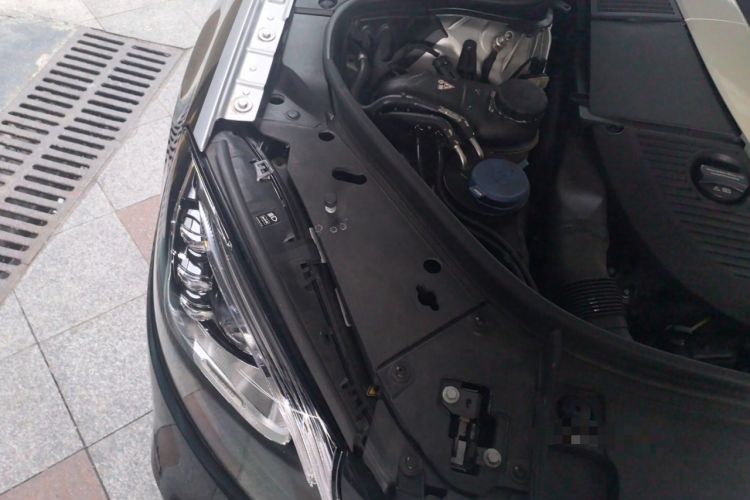 Used Mercedes-Benz Maybach S-Class 2019 S 680 Dual-Tone Collector's Edition Engine Bay Right