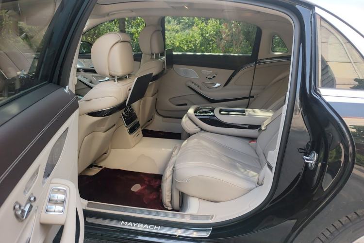 Used Mercedes-Benz Maybach S-Class 2019 S 450 4MATIC Left Rear Seat