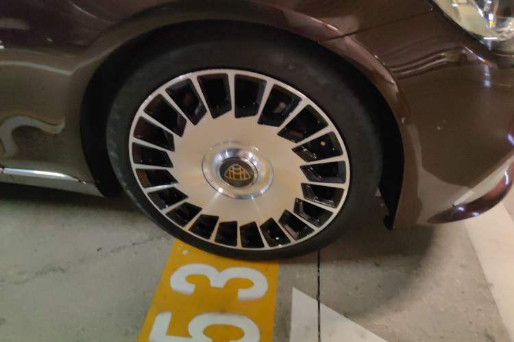 Used Mercedes-Benz Maybach S-Class 2019 Refresh S 450 4MATIC Right Front Wheel Hub