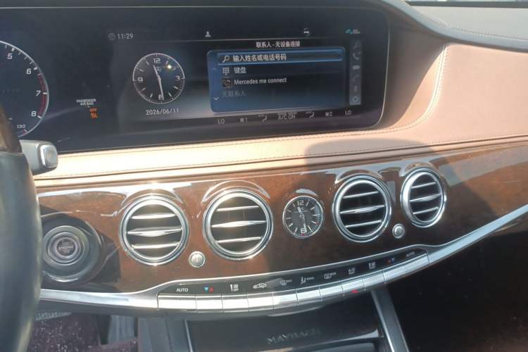 Used Mercedes-Benz Maybach S-Class 2020 S 450 4MATIC Audio And AC Panel