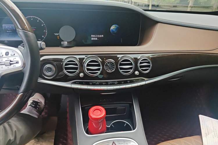 Used Mercedes-Benz Maybach S-Class 2020 S 450 4MATIC Audio And AC Panel