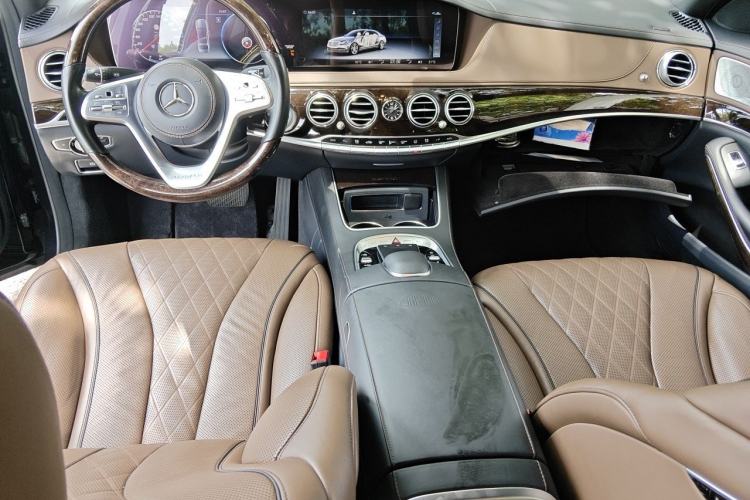 Used Mercedes-Benz Maybach S-Class 2020 S 450 4MATIC Center Console