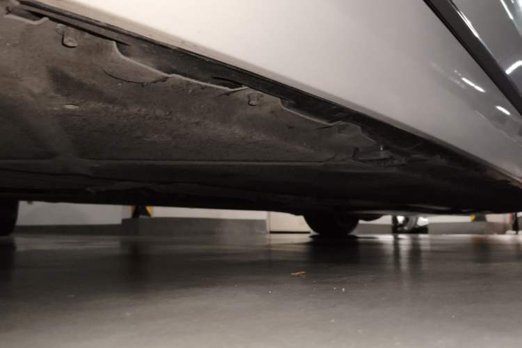 Used Mercedes-Benz Maybach S-Class 2020 S 450 4MATIC Collector's Edition Chassis Rear Right