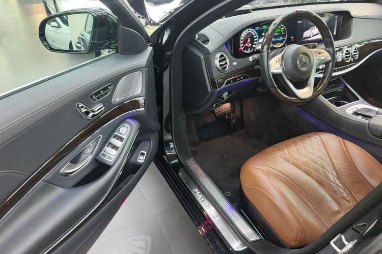 Used Mercedes-Benz Maybach S-Class 2020 S 450 4MATIC Collector's Edition Driver Seat