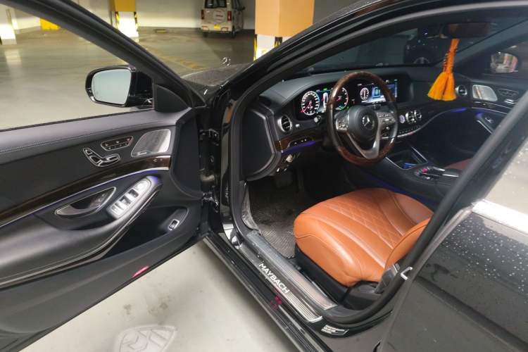 Used Mercedes-Benz Maybach S-Class 2020 S 450 4MATIC Collector's Edition Driver Seat
