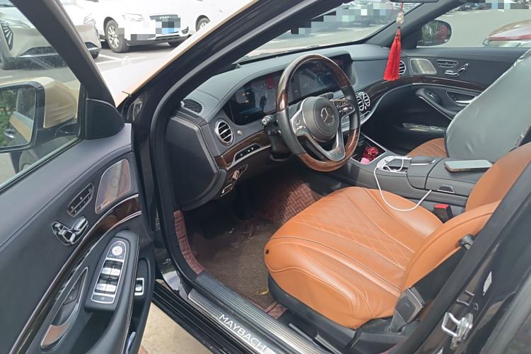 Used Mercedes-Benz Maybach S-Class 2020 S 450 4MATIC Collector's Edition Driver Seat