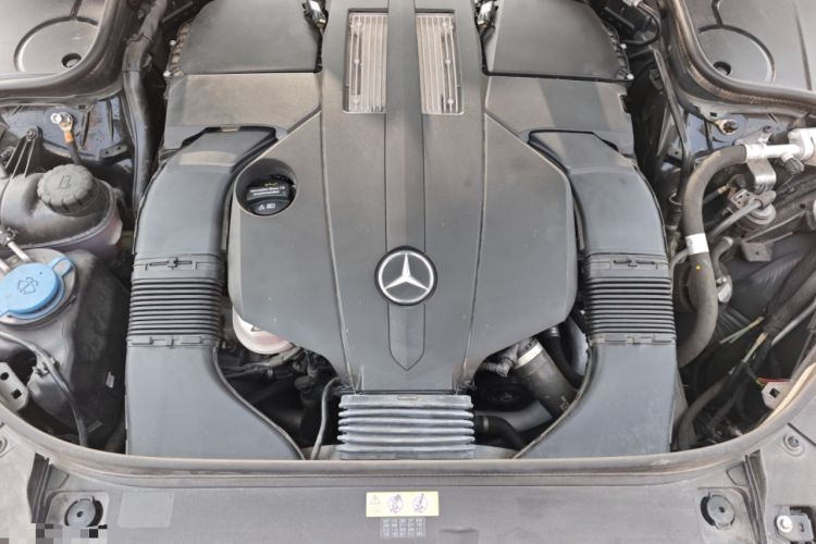 Used Mercedes-Benz Maybach S-Class 2020 S 450 4MATIC Engine Bay