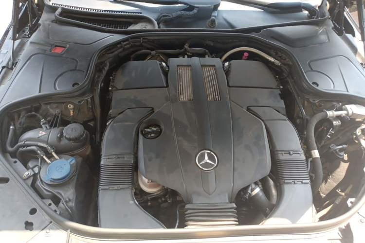 Used Mercedes-Benz Maybach S-Class 2020 S 450 4MATIC Engine Bay