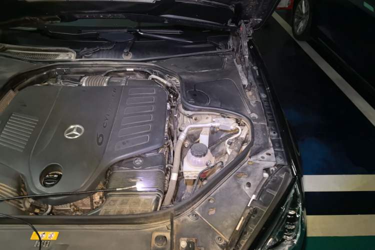 Used Mercedes-Benz Maybach S-Class 2020 S 450 4MATIC Collector's Edition Engine Bay Left