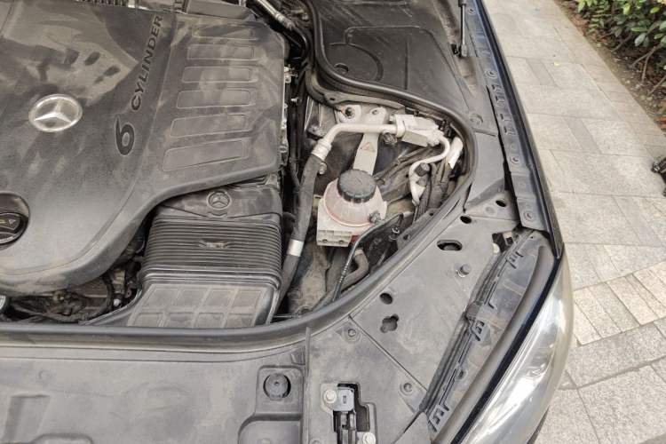 Used Mercedes-Benz Maybach S-Class 2020 S 450 4MATIC Collector's Edition Engine Bay Left