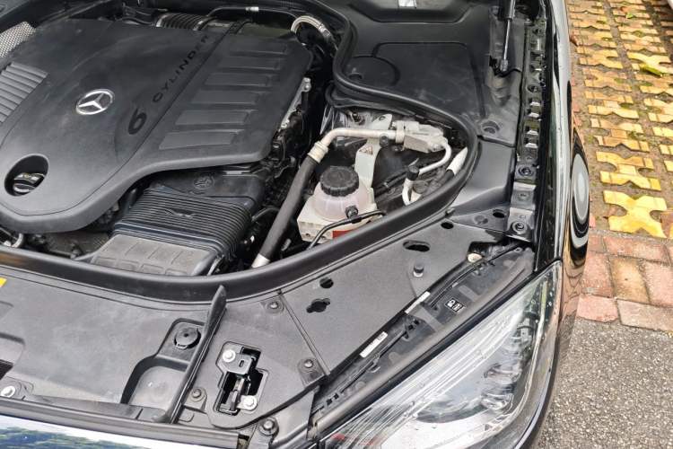 Used Mercedes-Benz Maybach S-Class 2020 S 450 4MATIC Collector's Edition Engine Bay Left