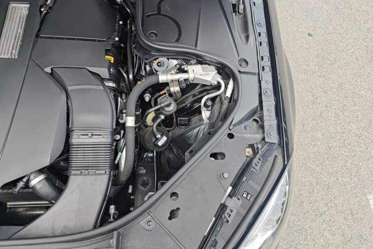 Used Mercedes-Benz Maybach S-Class 2020 S 450 4MATIC Engine Bay Left
