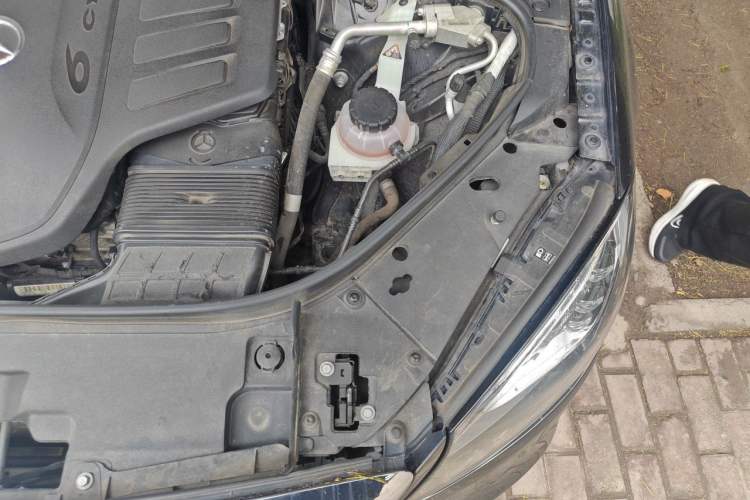 Used Mercedes-Benz Maybach S-Class 2020 S 450 4MATIC Collector's Edition Engine Bay Left