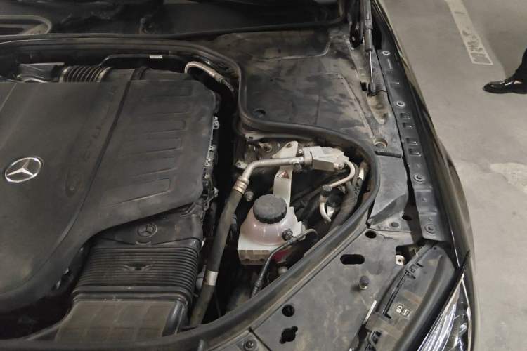 Used Mercedes-Benz Maybach S-Class 2020 S 450 4MATIC Collector's Edition Engine Bay Left