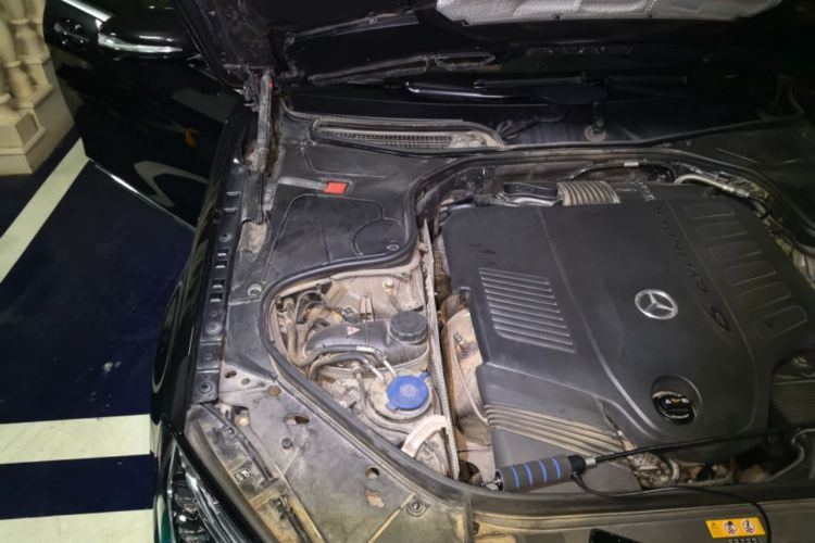 Used Mercedes-Benz Maybach S-Class 2020 S 450 4MATIC Collector's Edition Engine Bay Right