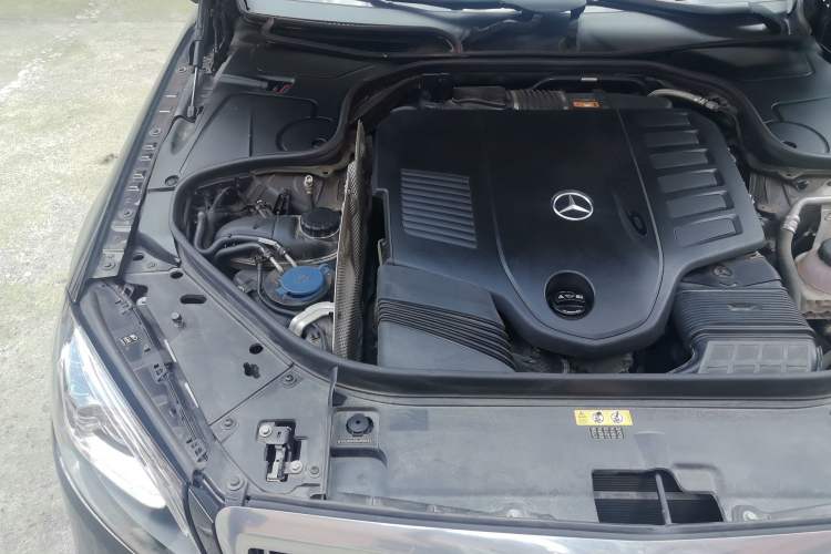 Used Mercedes-Benz Maybach S-Class 2020 S 450 4MATIC Collector's Edition Engine Bay Right