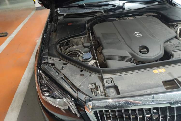 Used Mercedes-Benz Maybach S-Class 2020 S 450 4MATIC Collector's Edition Engine Bay Right