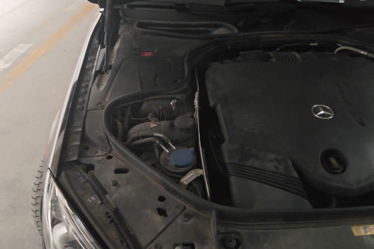 Used Mercedes-Benz Maybach S-Class 2020 S 450 4MATIC Collector's Edition Engine Bay Right