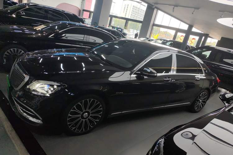 Used Mercedes-Benz Maybach S-Class 2020 S 450 4MATIC Collector's Edition Exterior 3