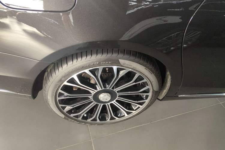 Used Mercedes-Benz Maybach S-Class 2020 S 450 4MATIC Collector's Edition Exterior 8