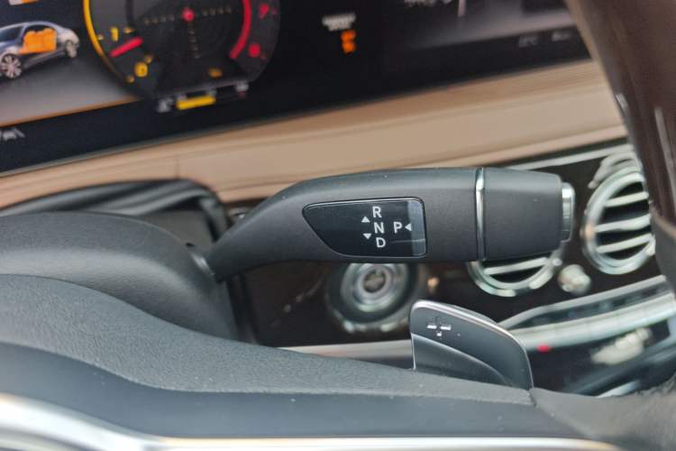 Used Mercedes-Benz Maybach S-Class 2020 S 450 4MATIC Gear Lever