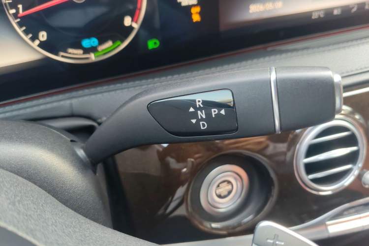 Used Mercedes-Benz Maybach S-Class 2020 S 450 4MATIC Collector's Edition Gear Lever