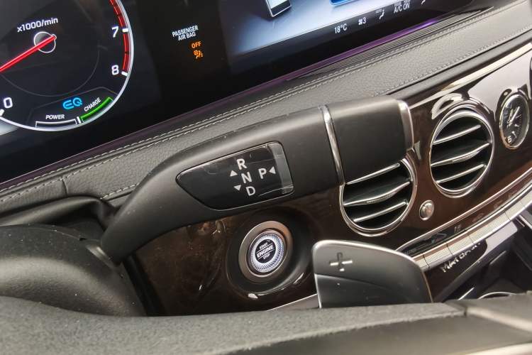 Used Mercedes-Benz Maybach S-Class 2020 S 450 4MATIC Collector's Edition Gear Lever