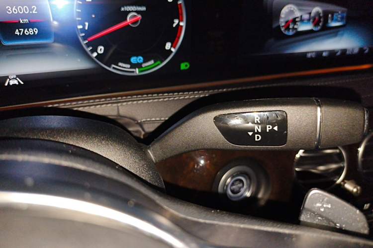 Used Mercedes-Benz Maybach S-Class 2020 S 450 4MATIC Collector's Edition Gear Lever