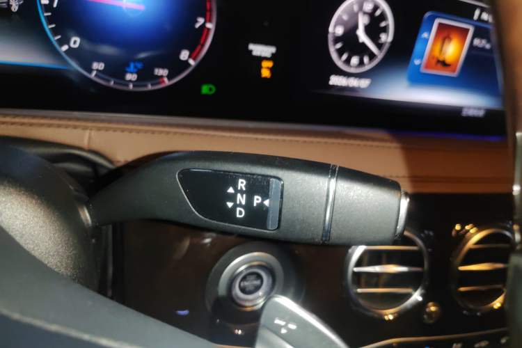 Used Mercedes-Benz Maybach S-Class 2020 S 450 4MATIC Gear Lever