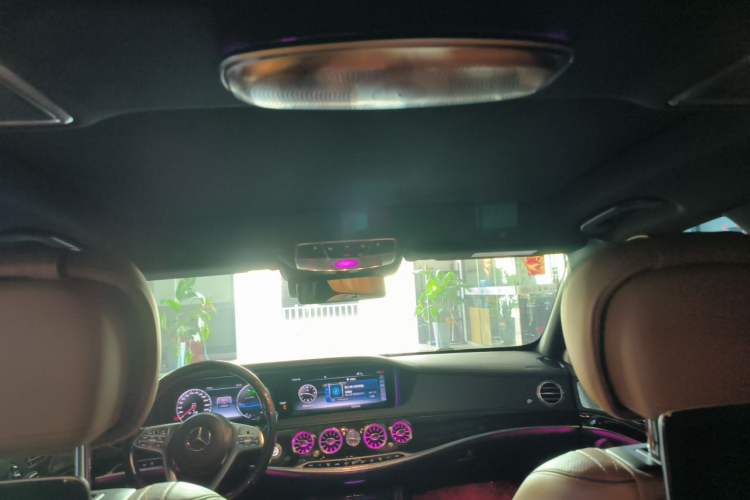 Used Mercedes-Benz Maybach S-Class 2020 S 450 4MATIC Collector's Edition Headliner