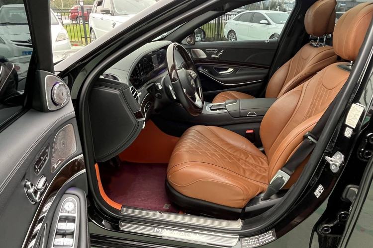 Used Mercedes-Benz Maybach S-Class 2020 S 450 4MATIC Collector's Edition Interior 1