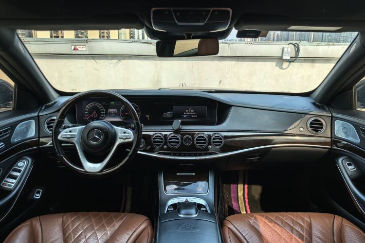 Used Mercedes-Benz Maybach S-Class 2020 S 450 4MATIC Collector's Edition Interior 2