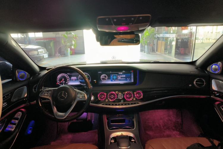 Used Mercedes-Benz Maybach S-Class 2020 S 450 4MATIC Collector's Edition Interior 2