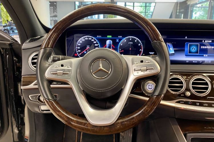 Used Mercedes-Benz Maybach S-Class 2020 S 450 4MATIC Collector's Edition Interior 2