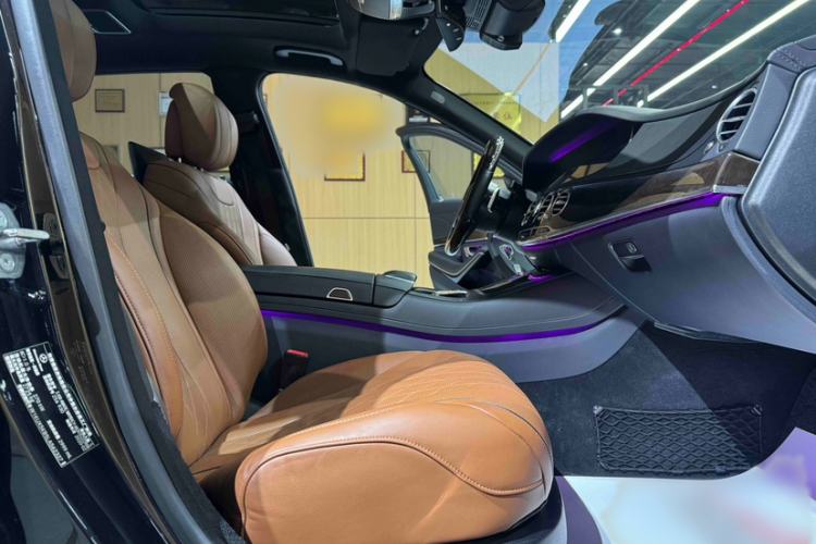 Used Mercedes-Benz Maybach S-Class 2020 S 450 4MATIC Collector's Edition Interior 2