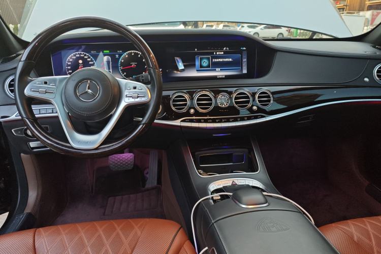 Used Mercedes-Benz Maybach S-Class 2020 S 450 4MATIC Collector's Edition Interior 2