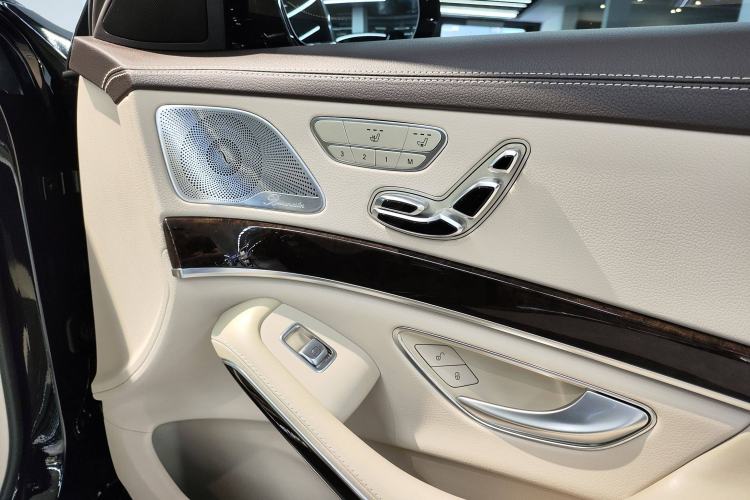 Used Mercedes-Benz Maybach S-Class 2020 S 450 4MATIC Interior 2