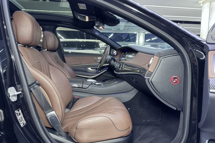 Used Mercedes-Benz Maybach S-Class 2020 S 450 4MATIC Collector's Edition Interior 2