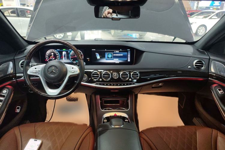 Used Mercedes-Benz Maybach S-Class 2020 S 450 4MATIC Collector's Edition Interior 2