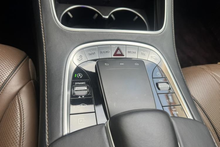 Used Mercedes-Benz Maybach S-Class 2020 S 450 4MATIC Interior 3