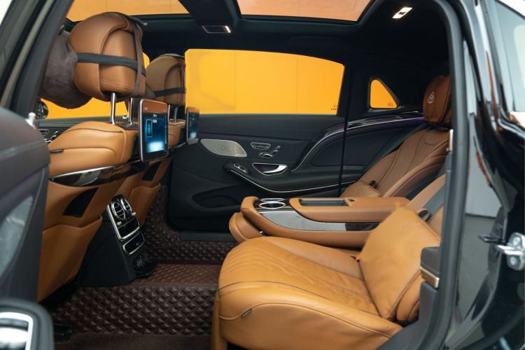 Used Mercedes-Benz Maybach S-Class 2020 S 450 4MATIC Collector's Edition Interior 3