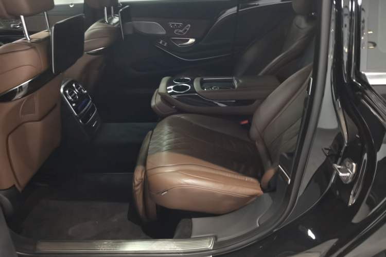 Used Mercedes-Benz Maybach S-Class 2020 S 450 4MATIC Interior 4