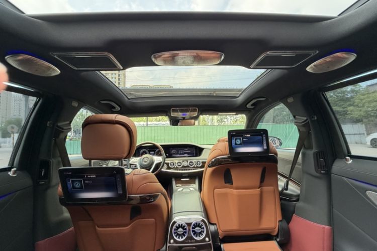 Used Mercedes-Benz Maybach S-Class 2020 S 450 4MATIC Collector's Edition Interior 4