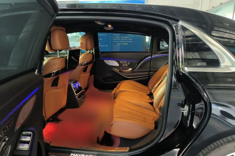 Used Mercedes-Benz Maybach S-Class 2020 S 450 4MATIC Collector's Edition Interior 4