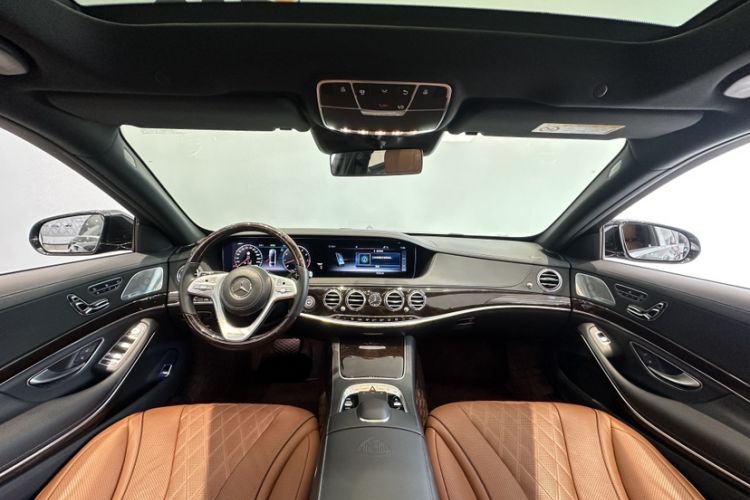 Used Mercedes-Benz Maybach S-Class 2020 S 450 4MATIC Collector's Edition Interior 4
