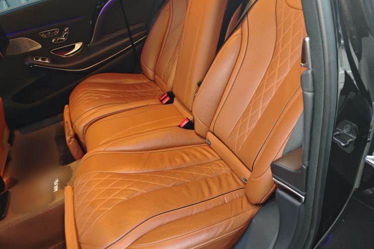 Used Mercedes-Benz Maybach S-Class 2020 S 450 4MATIC Collector's Edition Interior 4